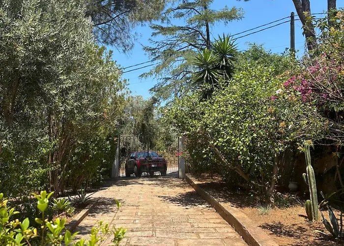 Villa Grasta, Nuova Esclusiva con Piscina