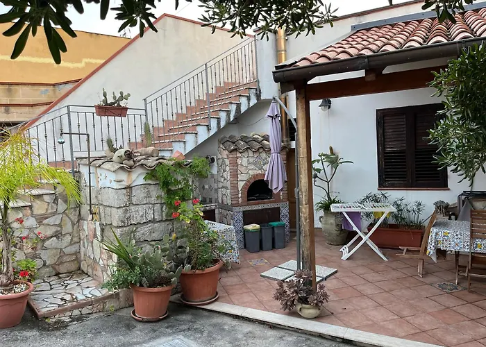 Villa Butterfly A Sea And History